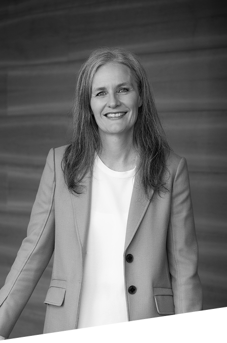 Manuela_Arnold_EIM_international team
